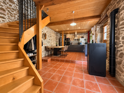 Maison à vendre à Aigues vives (11800) — À vendre   Maison de village à Aigues-Vives (Aude)