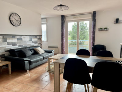 Appartement à louer à Berriac (11000) — Appartement T2 dans résidence sécurisée avec place de parking et balcon