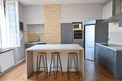 Appartement à vendre à Carcassonne (11000) — Charmant appartement T4 de 124 m2 en dernier étage au cœur du centre-ville de Carcassonne